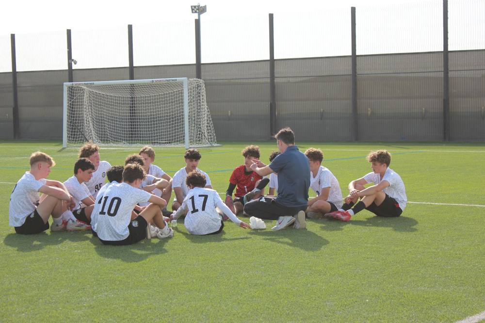 Nick giving a team talk to AISR players