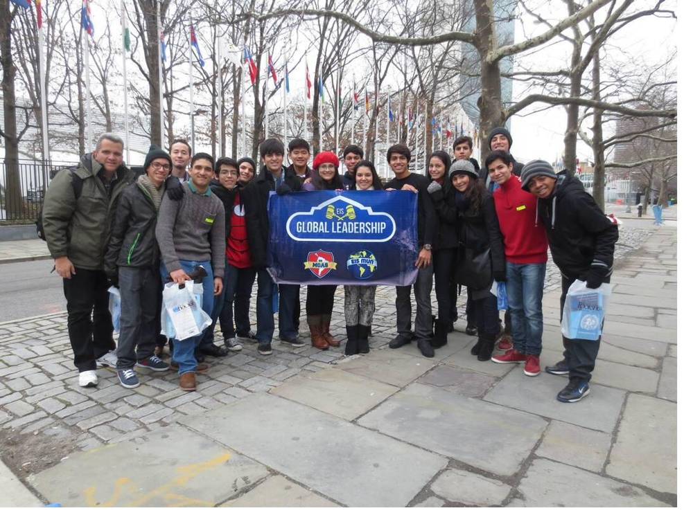 EIS Global Leadership students outside UN headquarters in New York